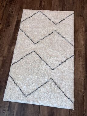 Ruggable Moroccan Zigzag Plush Rug
